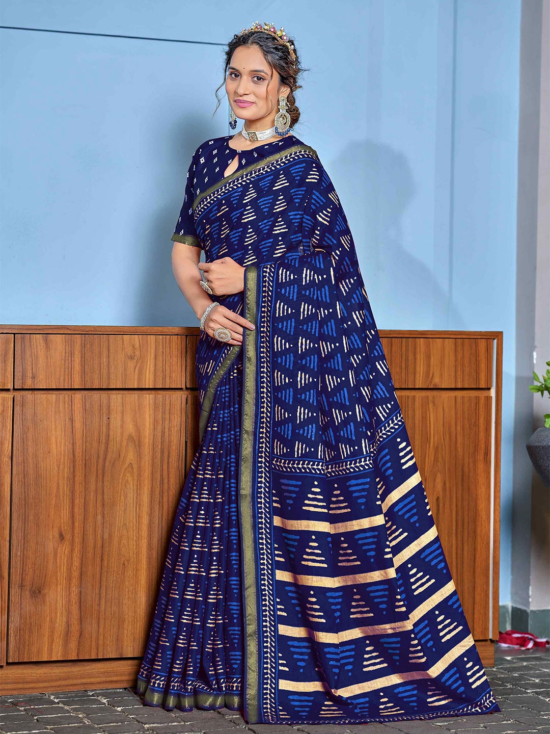 

HERE&NOW Ajrak Block Pure Cotton Bagru Saree, Navy blue