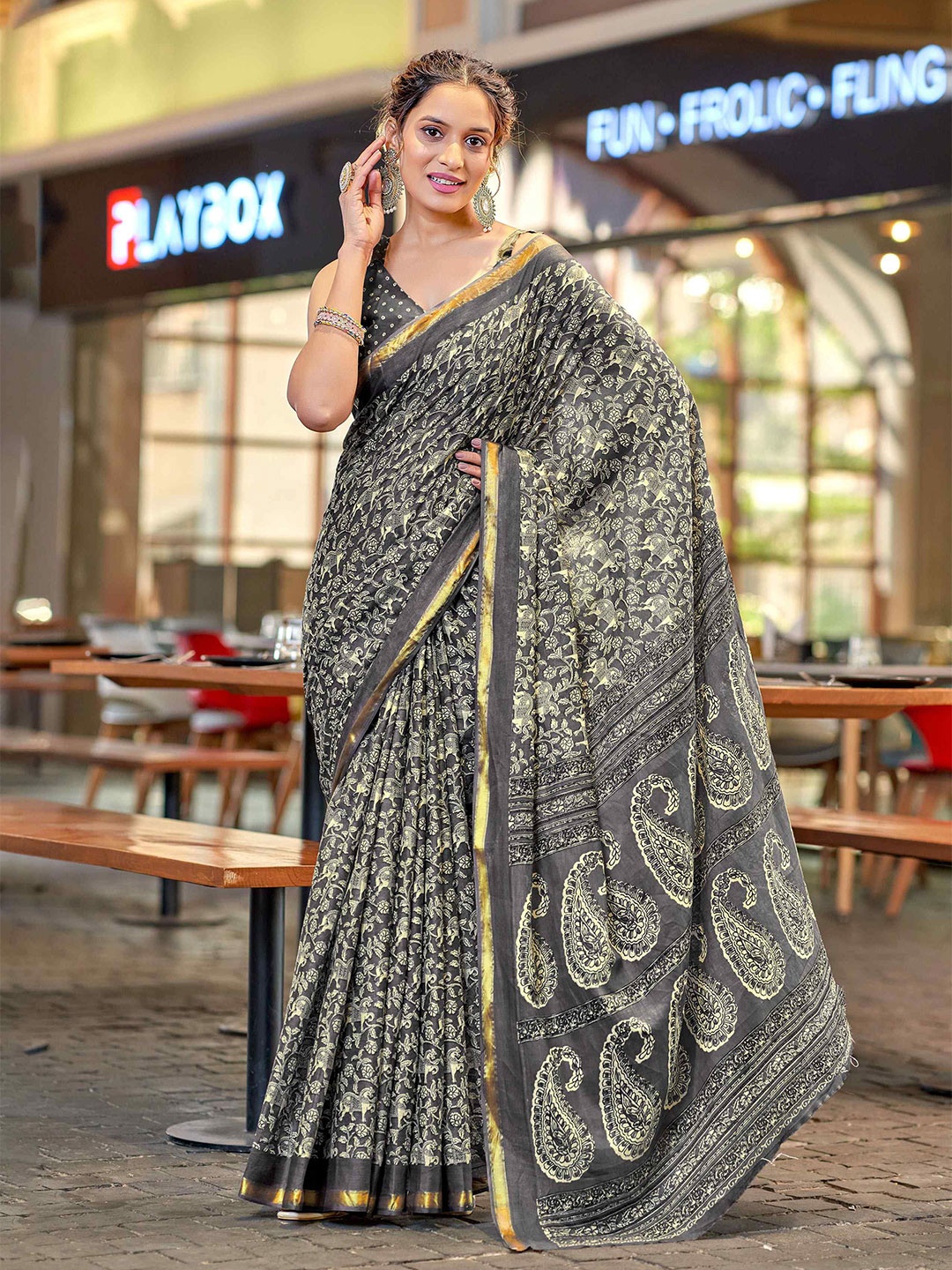 

HERE&NOW Ajrak Block Pure Cotton Bagru Saree, Black