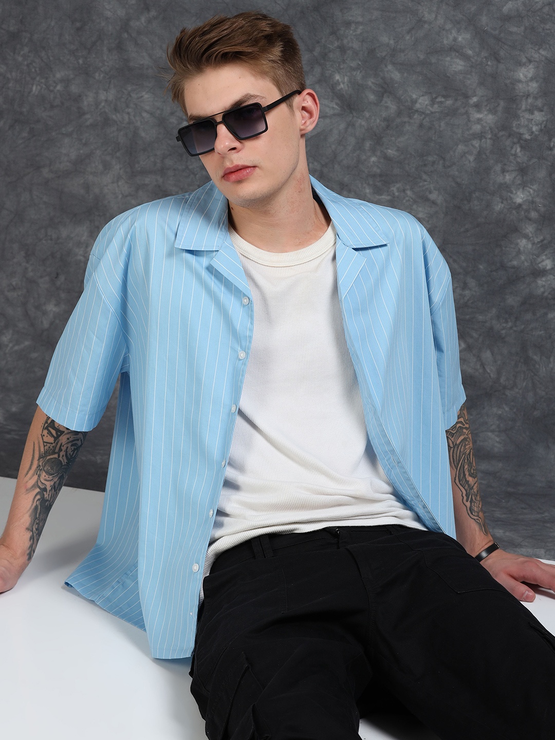 

StitchX Men Boxy Fit Half Sleeve Hairline Stripe Cuban Collar Shirt, Blue