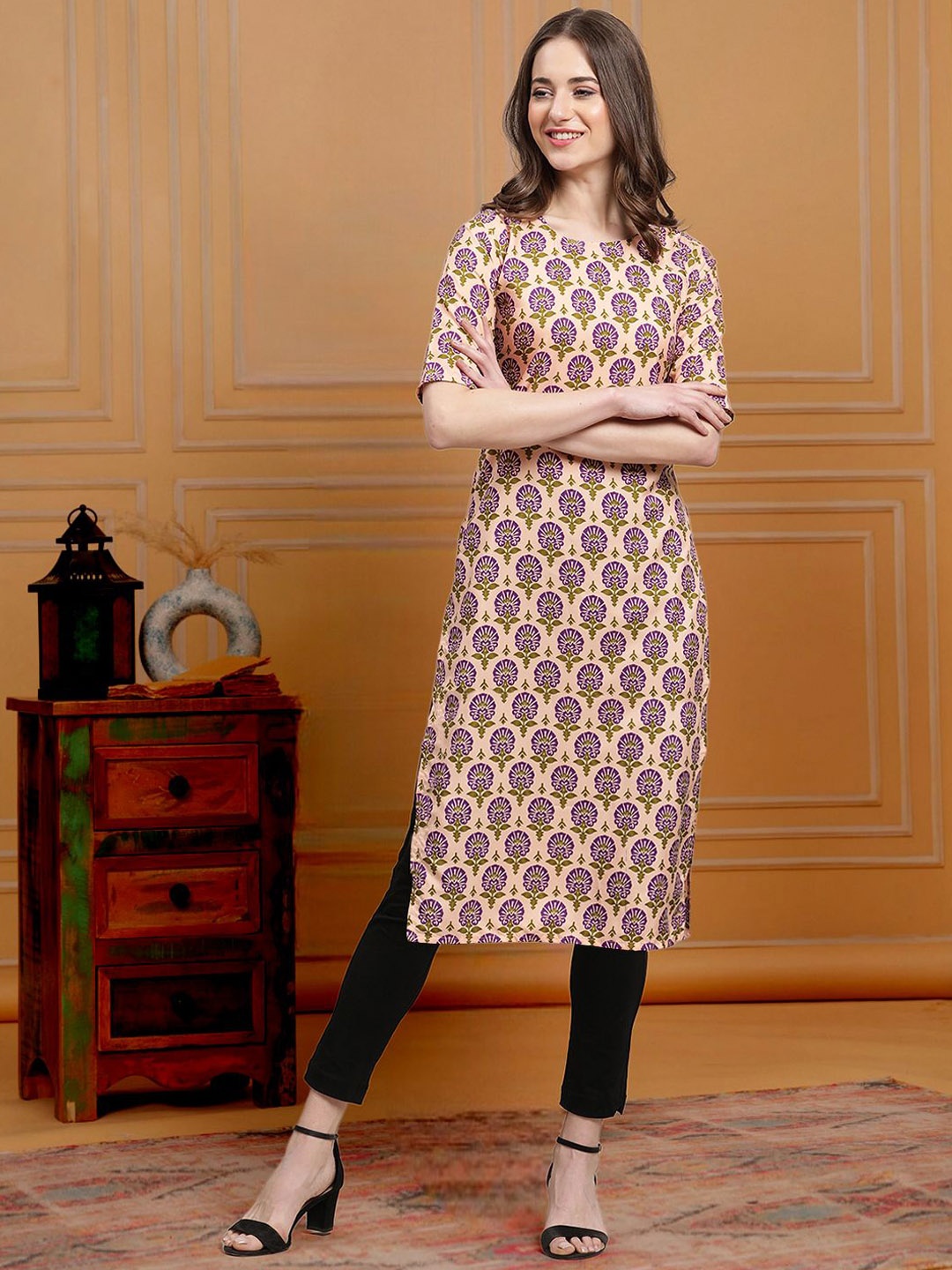 

7Threads Floral Printed Round Neck Short Sleeves Regular Straight Kurta, Beige