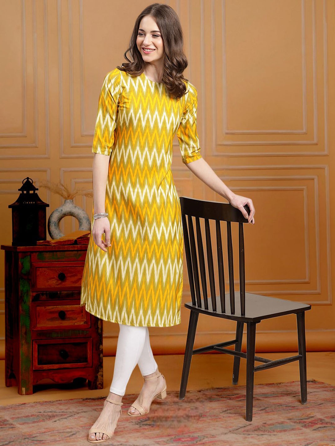 

7Threads Chevron Printed Crepe Straight Kurta, Yellow