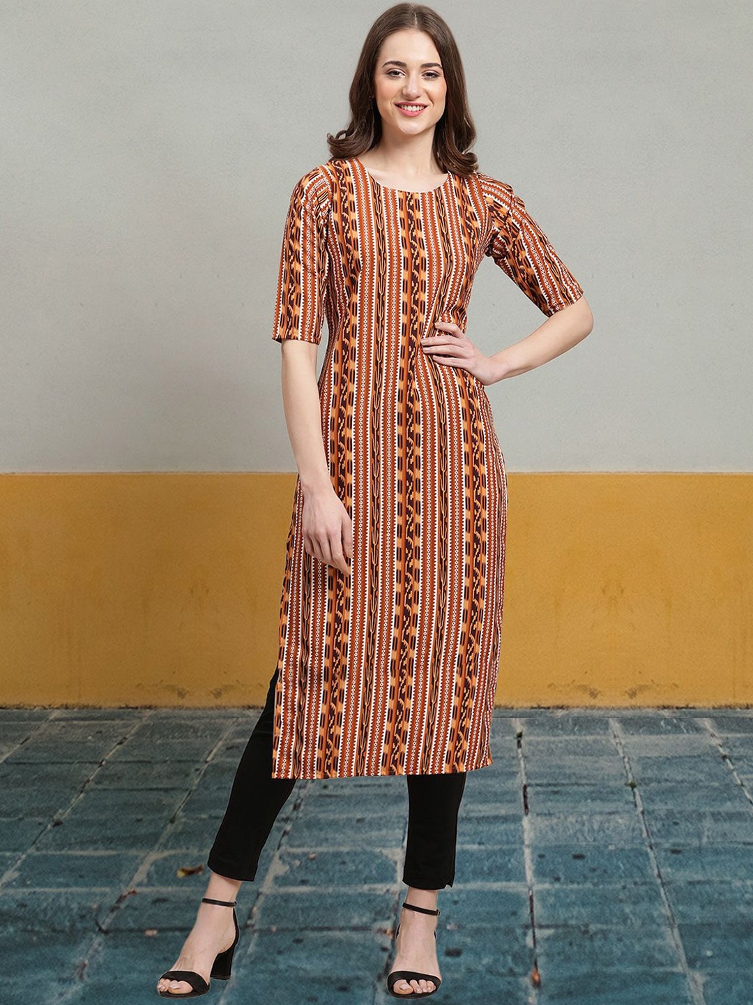 

7Threads Ethnic Motifs Printed Round Neck Straight Kurta, Brown