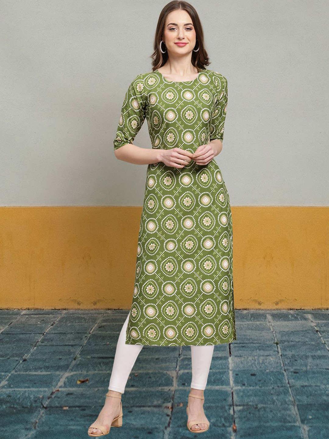 

7Threads Ethnic Motifs Printed Round Neck Crepe Straight Kurta, Green