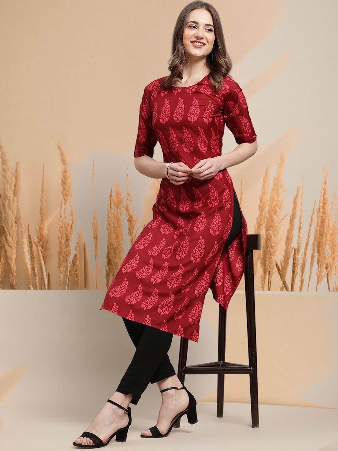 

7Threads Ethnic Motifs Printed Round Neck Crepe Straight Kurta, Red