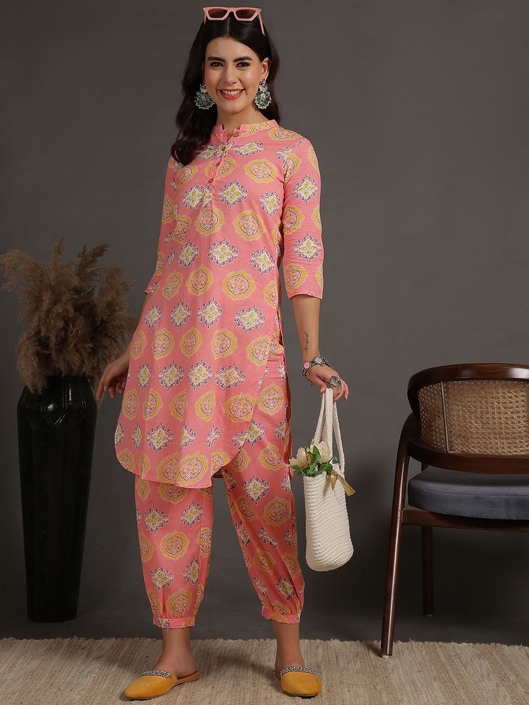 

antaran Ethnic Motifs Printed Mandarin Collar Pure Cotton Top With Trouser, Peach