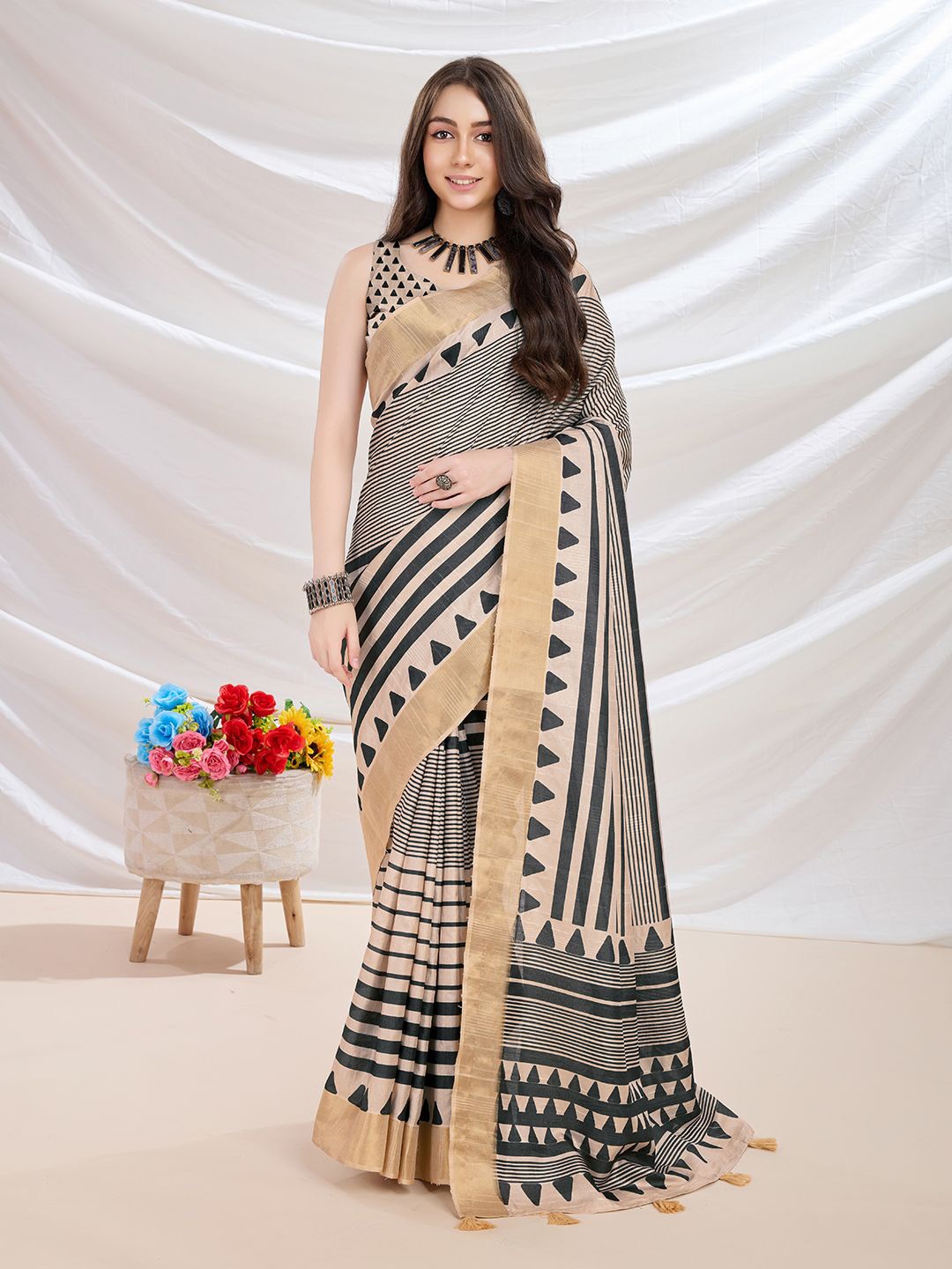 

Ishin Striped Zari Saree With Blouse Piece, Beige