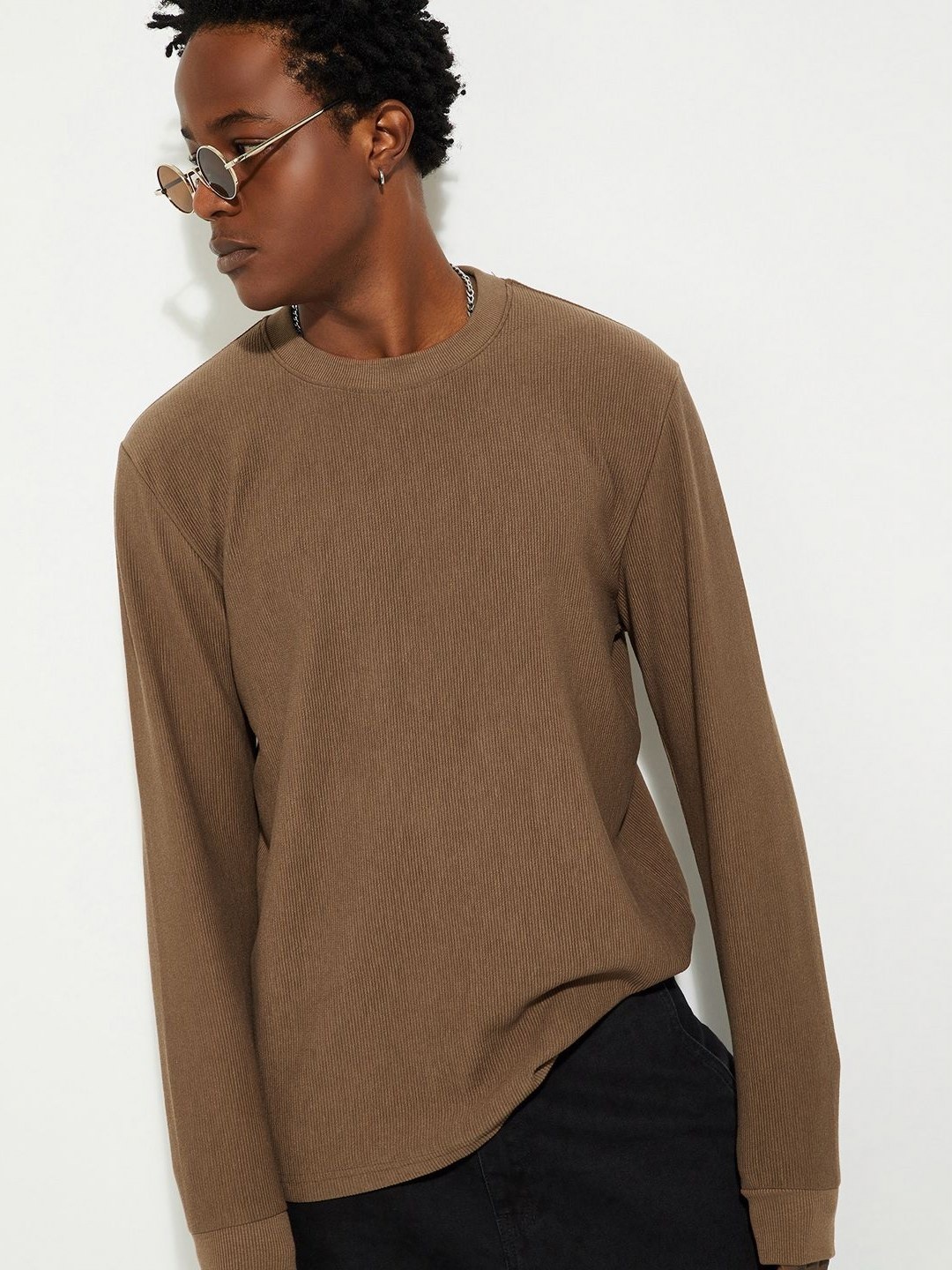 

MAX URB_N Men Ribbed T-shirt, Brown