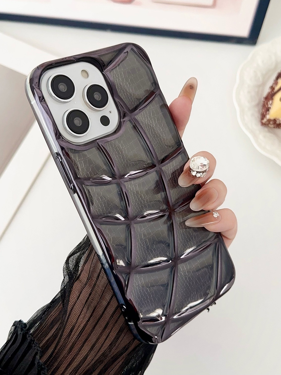 

Luxury Kase Geometric LK143 Electroplated Unique Design iPhone 13 Pro Back Case, Black
