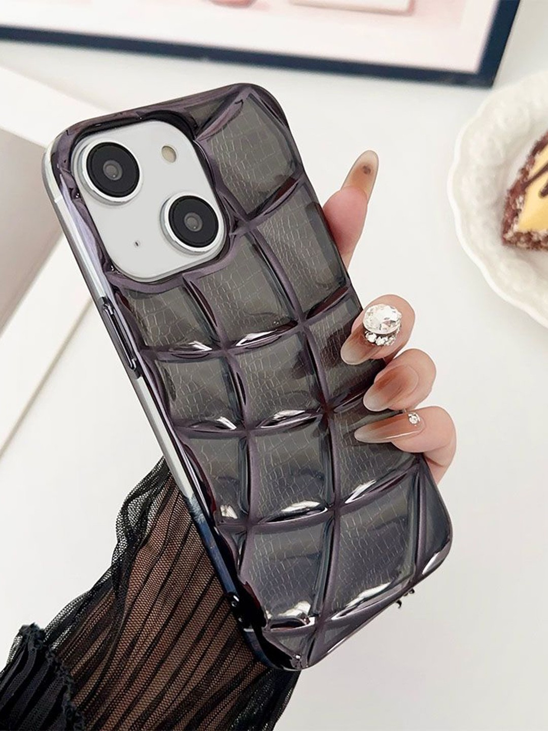 

Luxury Kase Geometric LK143 Electroplated Unique Design iPhone 13 Back Case, Black
