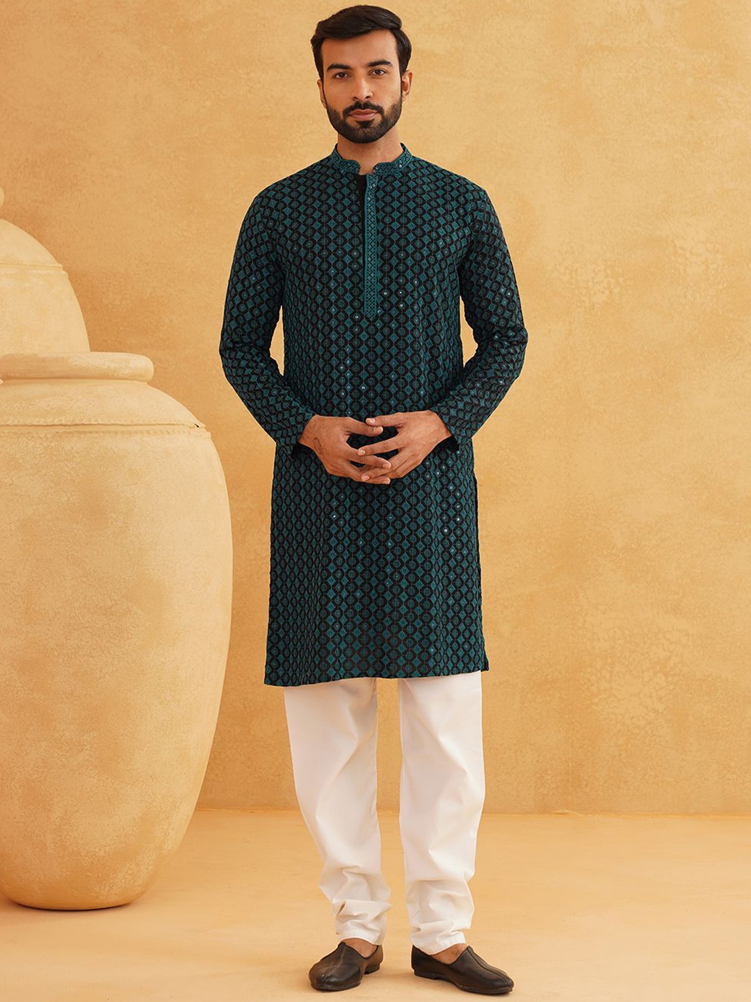 

SOJANYA Floral Embroidered Regular Sequinned Pure Cotton Kurta With Churidar, Teal