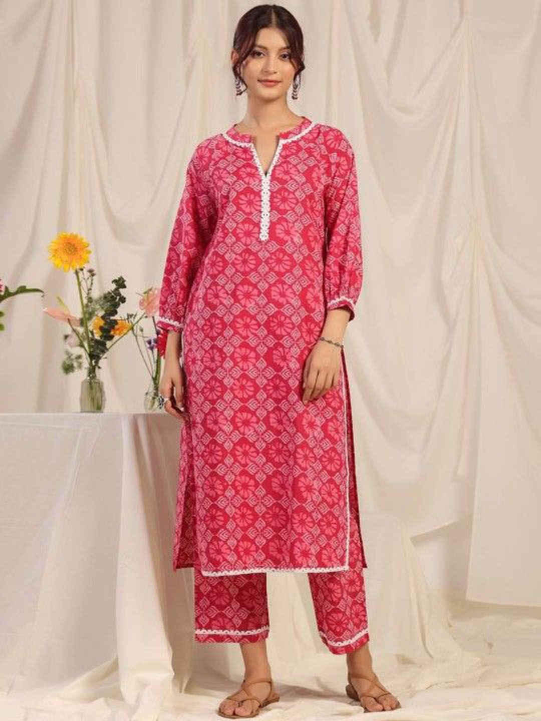 

PHYSIL Floral Printed Mandarin Collar Pure Cotton Straight Kurta With Trousers, Pink