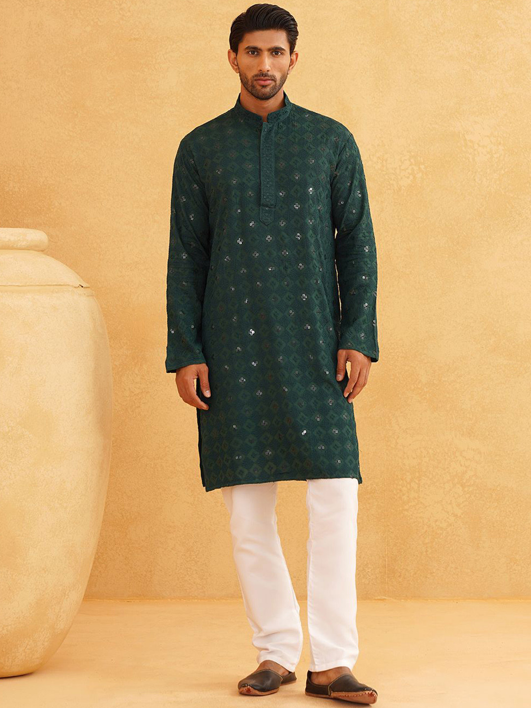 

SOJANYA Geometric Embroidered Mandarin Collar Thread Work Pure Cotton Kurta With Churidar, Green