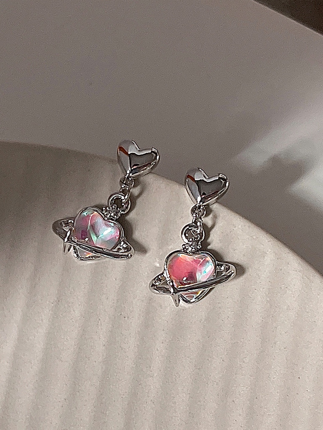 

FIMBUL Rhodium-Plated Crystals Studded Heart Shaped Drop Earrings, Silver