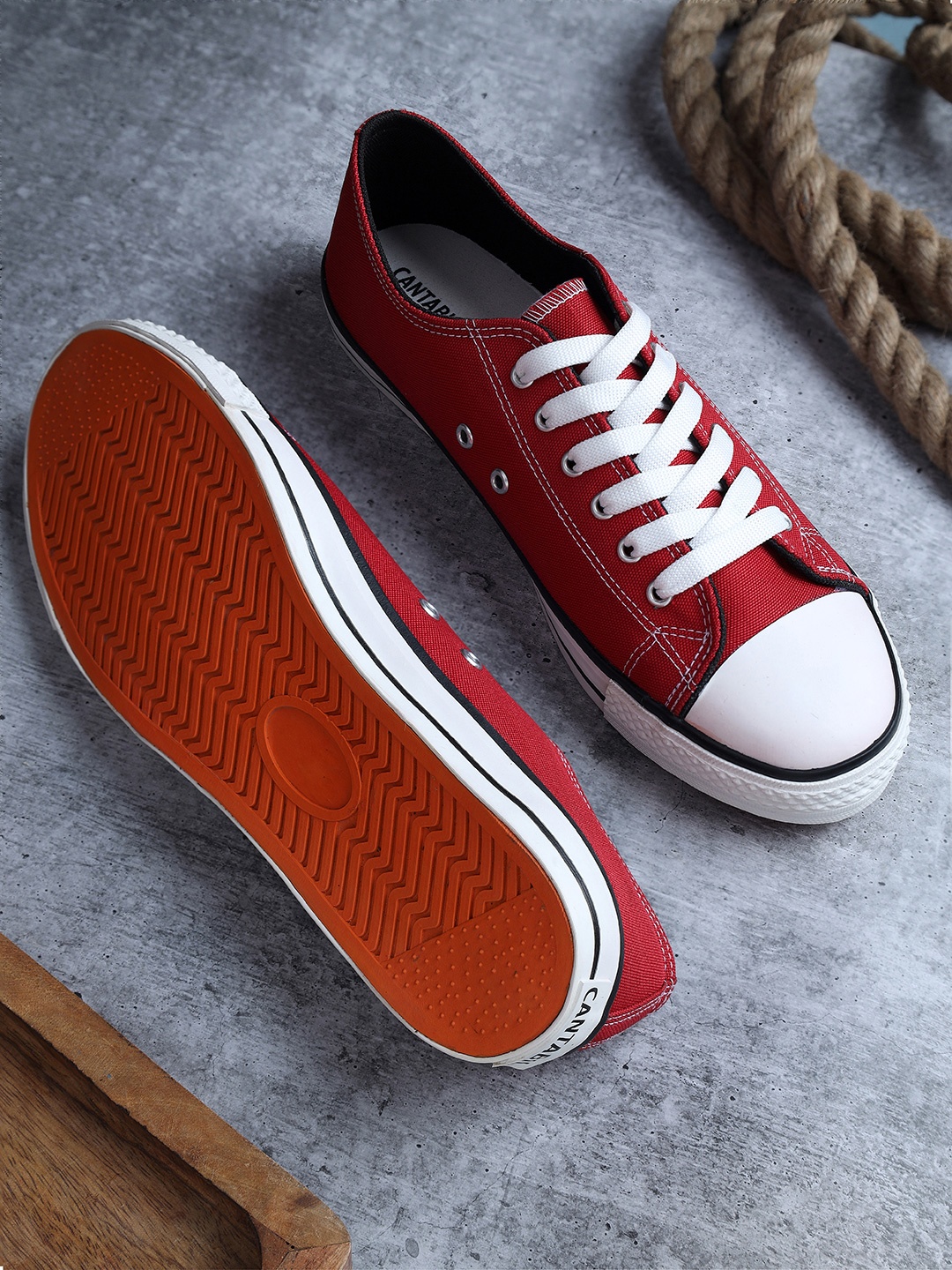 

Cantabil Men Colourblocked Sneakers, Red
