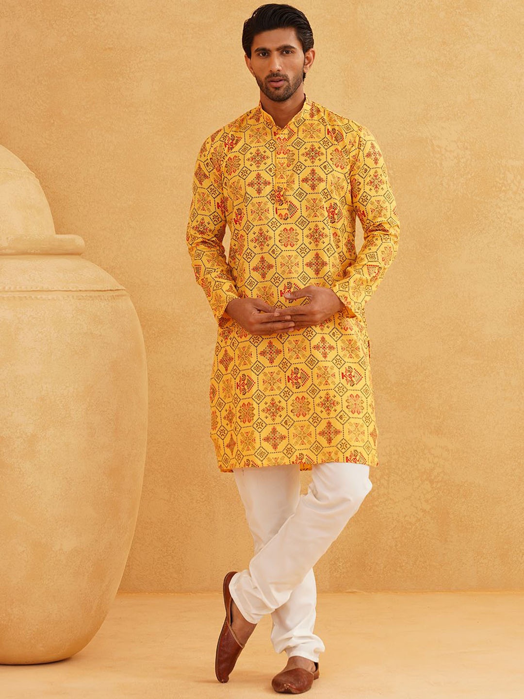 

SOJANYA Ethnic Motifs Printed Mandarin Collar Straight Kurta With Churidar, Yellow