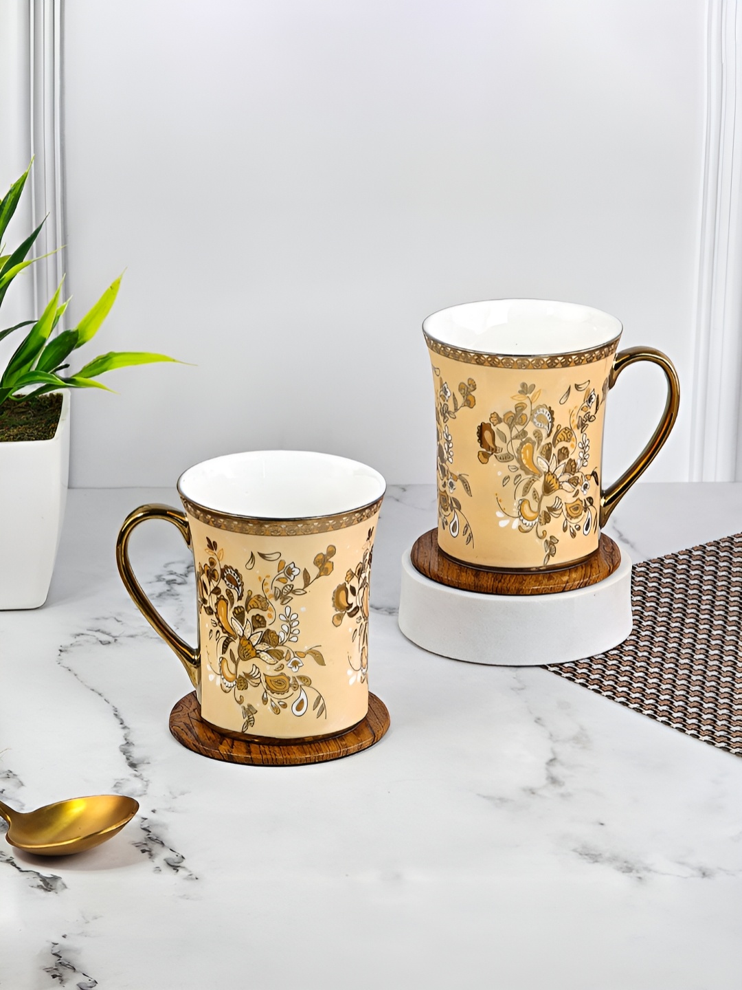 

UPC Gold-Toned & Black 2 Pieces Floral Printed Ceramic Glossy Cups 280 ml each