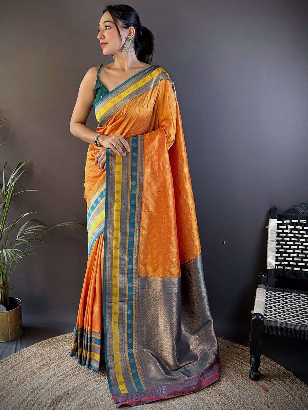 

Mitera Woven Design Banarasi Saree With Blouse Piece, Orange