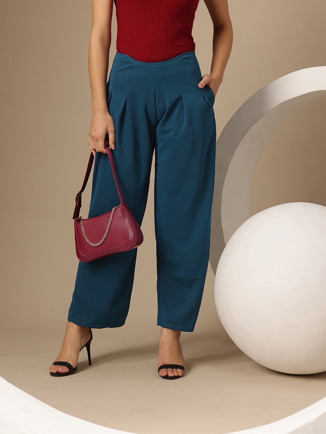 

Chemistry Women Classic Loose Fit High-Rise Easy Wash Trousers, Navy blue