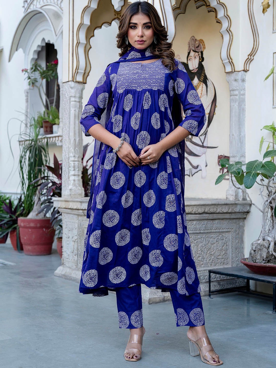

RAABA Bandhani Printed Notch Neck Thread Work Pure Cotton Anarkali Kurta Set, Blue