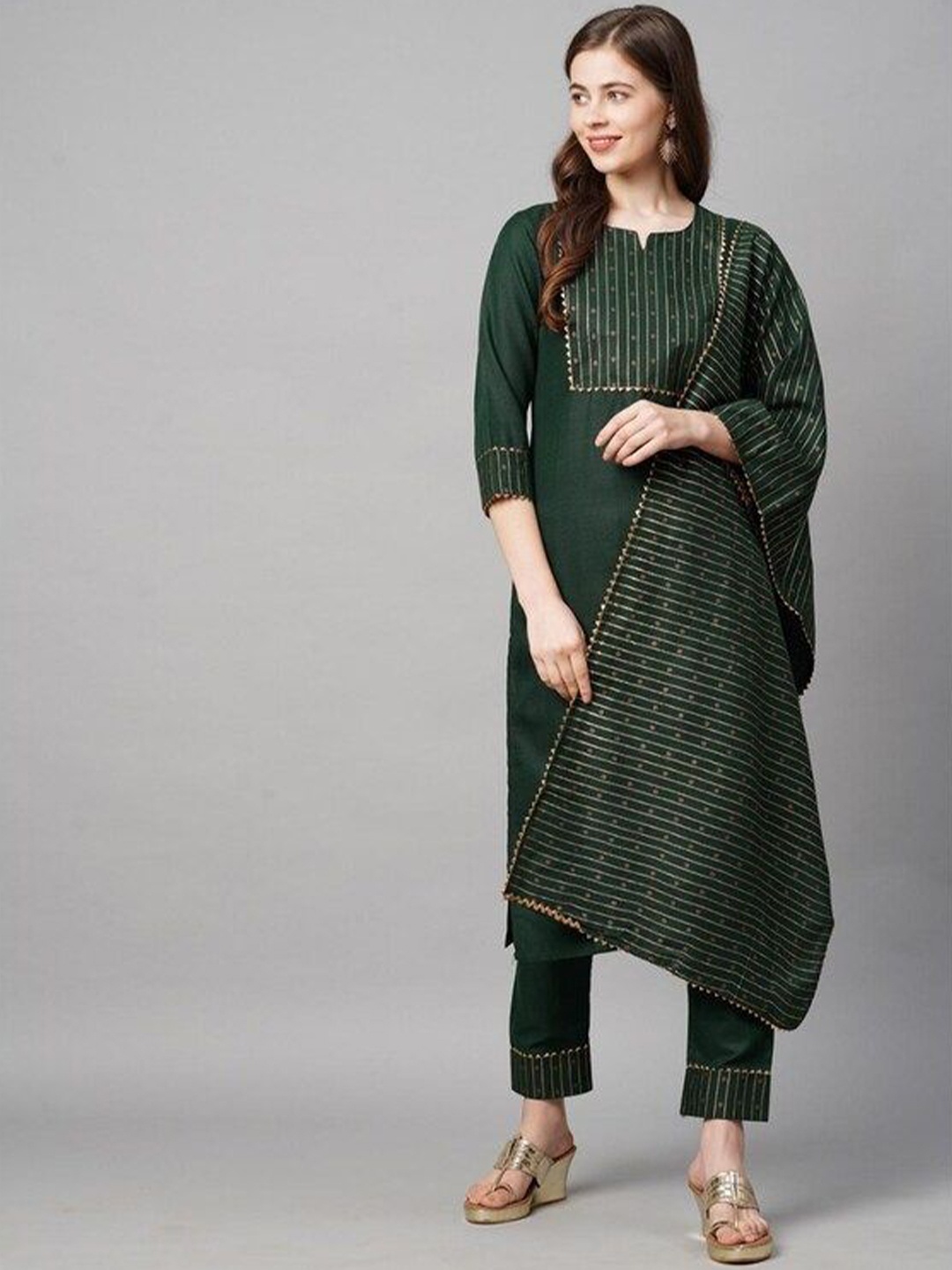 

VRUNDA FASHION Striped Yoke Design Notch Neck Pure Cotton Straight Kurta, Green