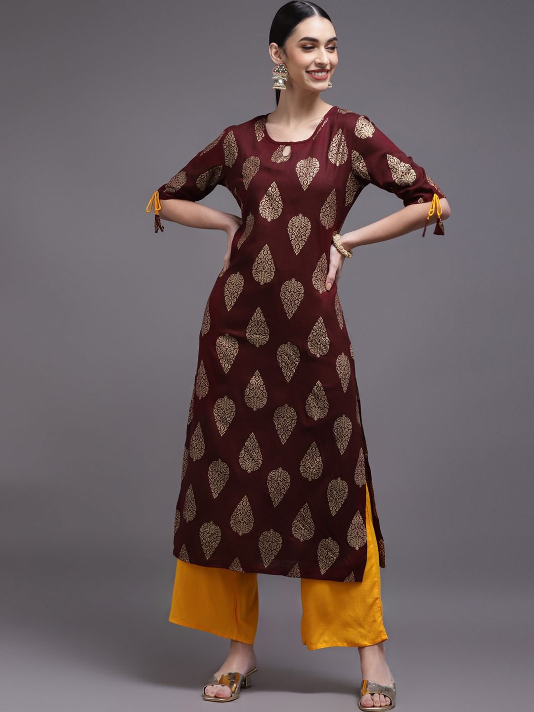

AAYUMI Women Ethnic Motifs Printed Pure Cotton Straight Kurta, Brown