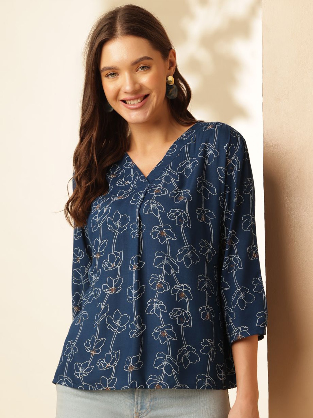 

Anouk Women V-Neck Pleated Floral Print Top, Navy blue