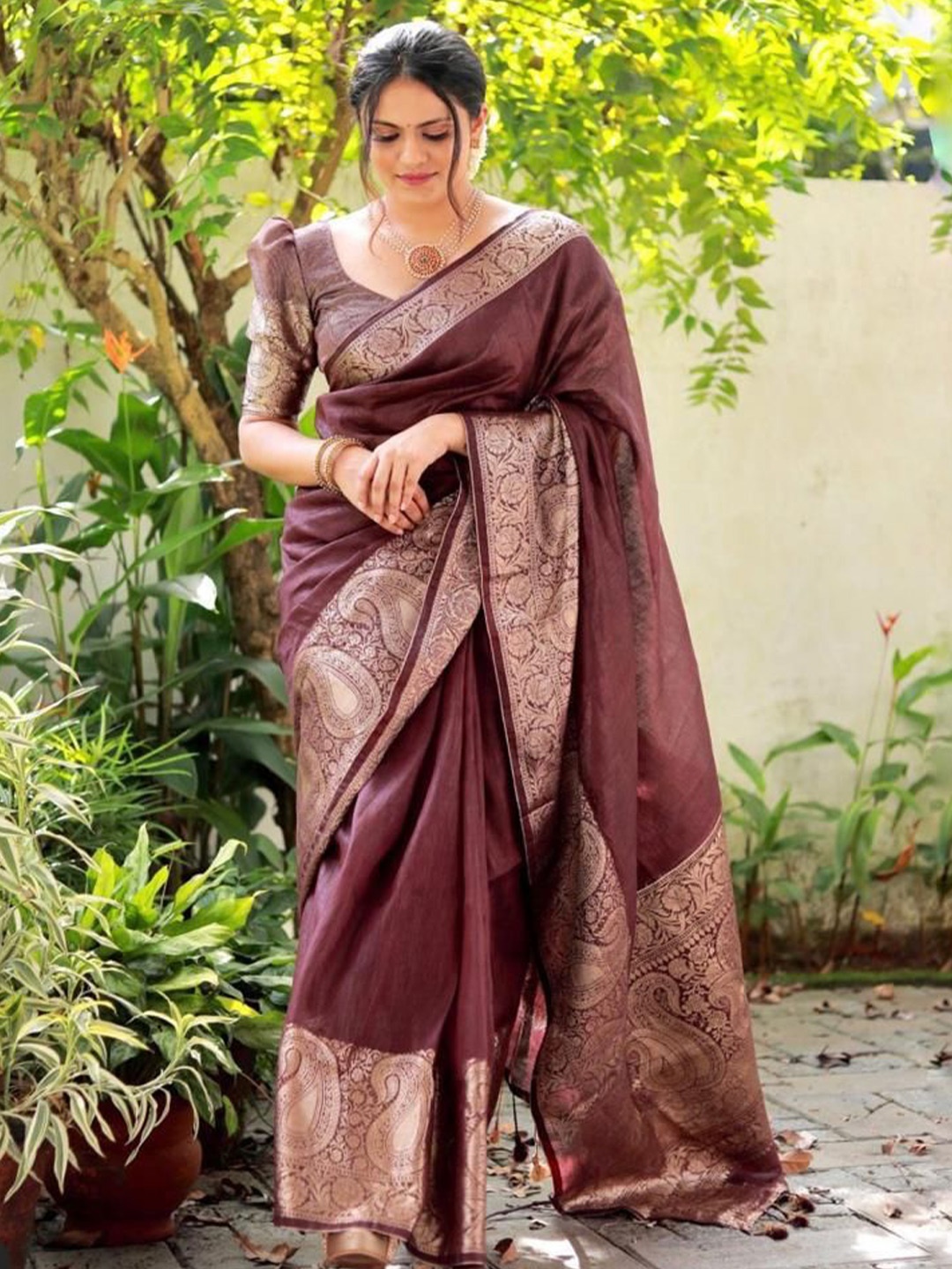 

Marziyaa Woven Design Zari Banarasi Saree, Brown