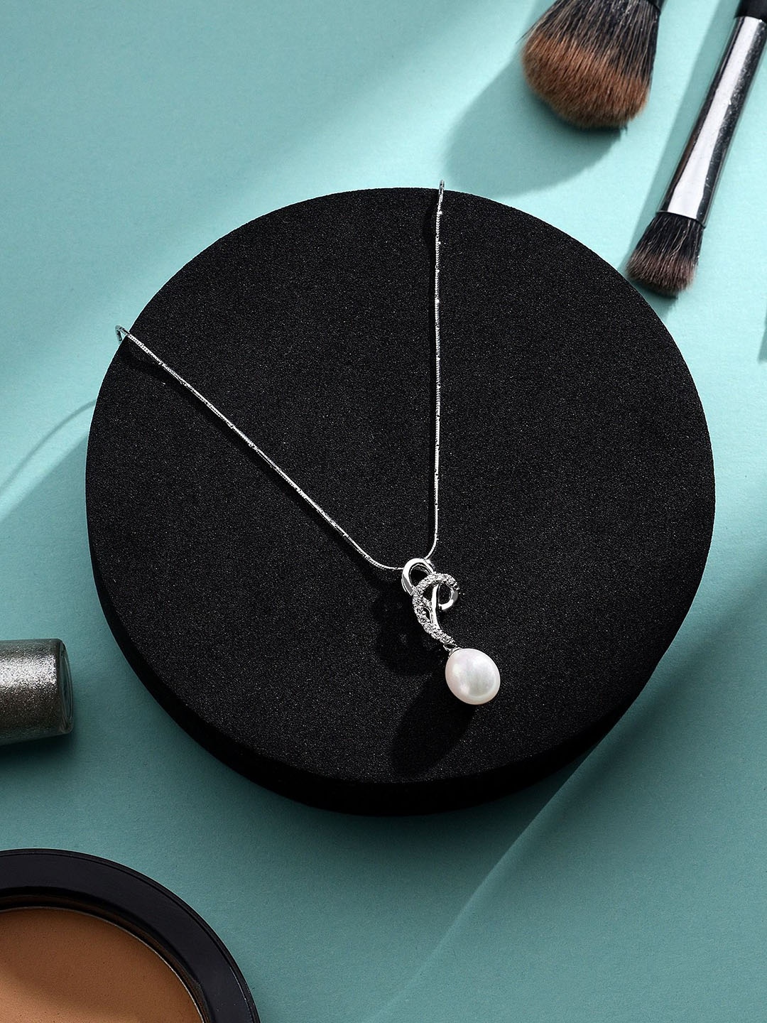 

DIAVO 925 Sterling Silver Rhodium-Plated Pearls Beaded Quirky Pendant