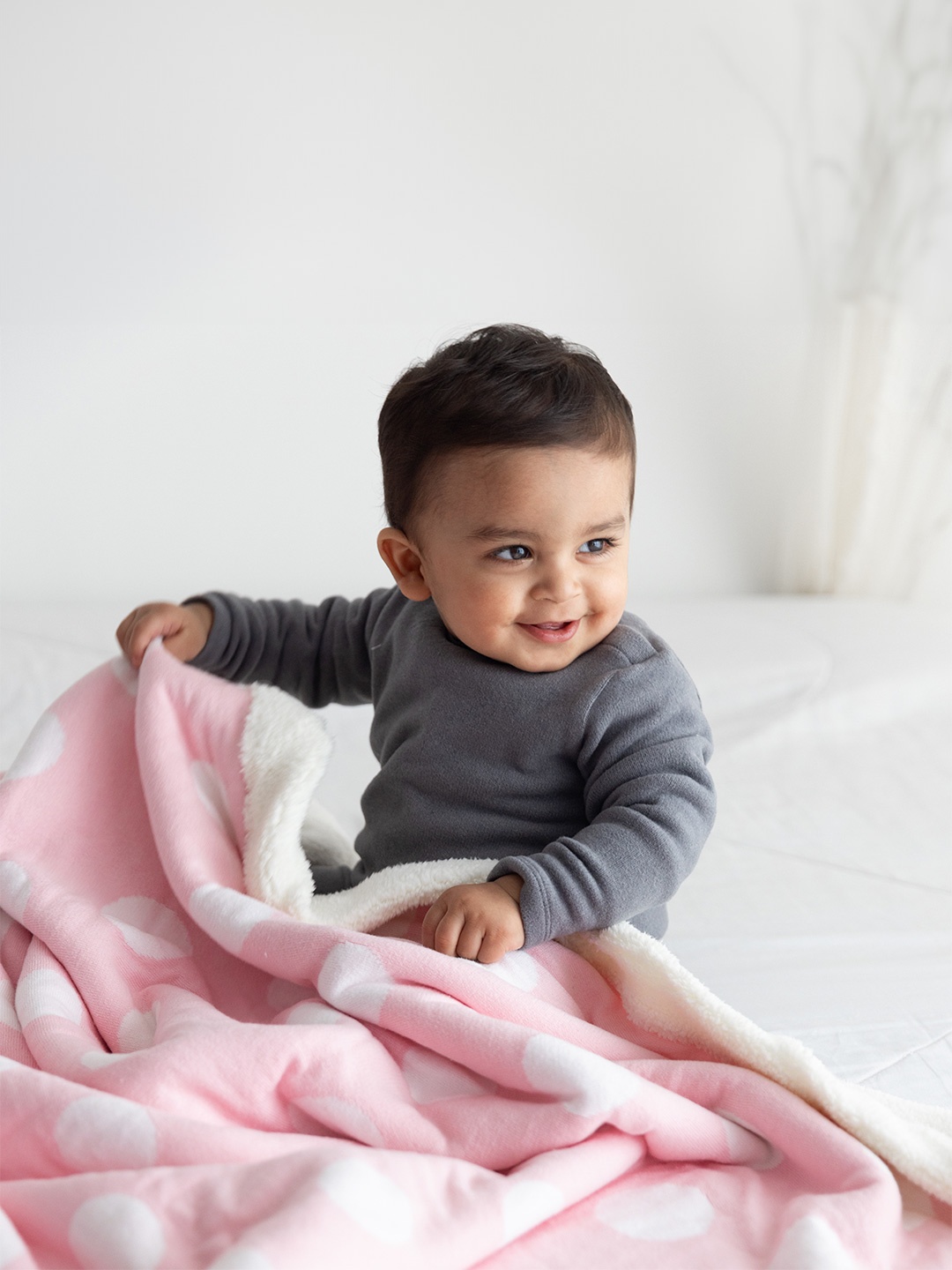 

TIDY SLEEP Pink & White Fleece Heavy Winter 210 GSM Single Bed Blanket