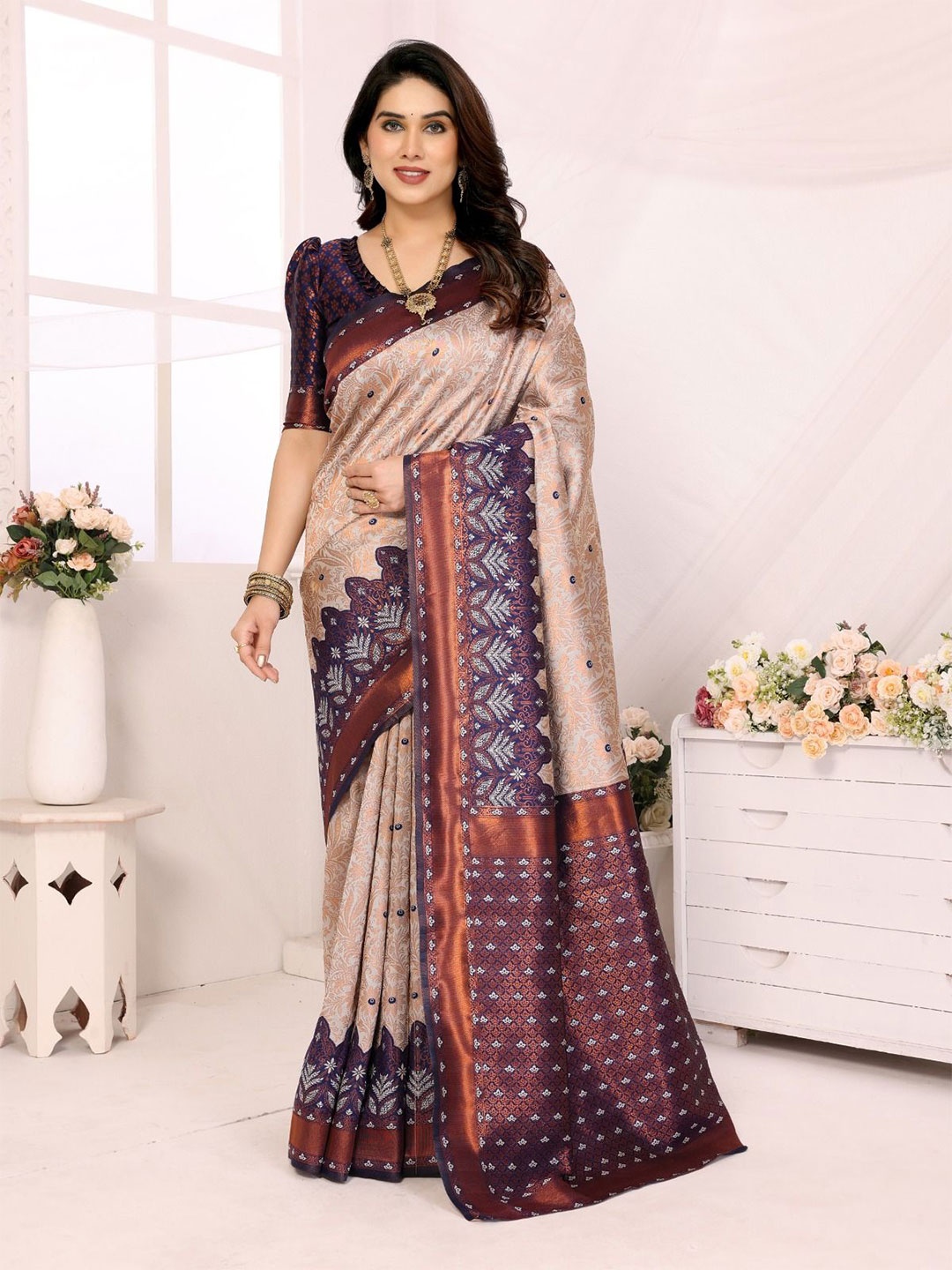 

DIKONA DESIGNER Woven Design Zari Kanjeevaram Saree, Beige