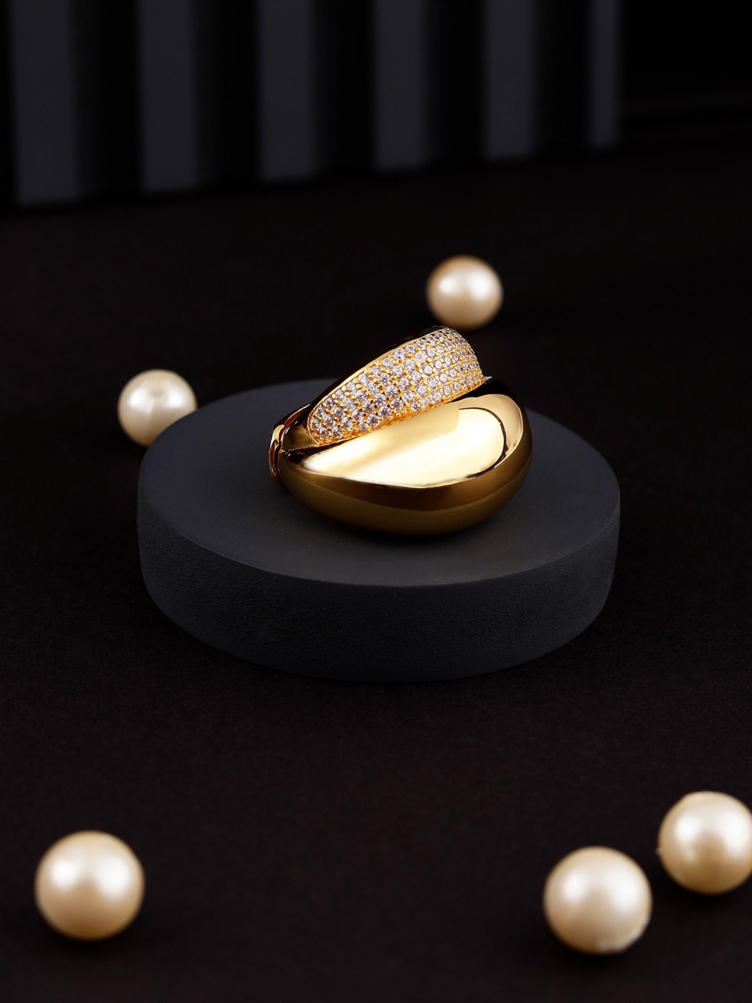 

DIAVO Gold-Plated Cubic Zirconia Studded Finger Ring