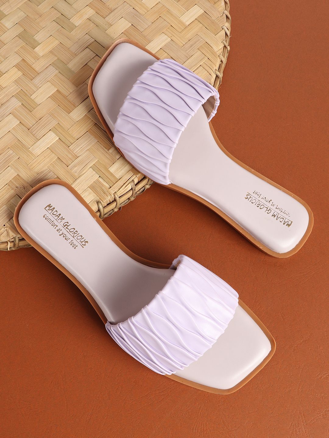 

madam glorious Women Open Toe Flats, Lavender