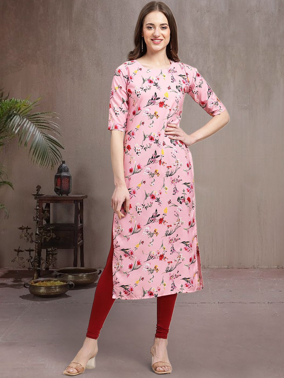 

7Threads Floral Printed Round Neck Straight Kurta, Pink