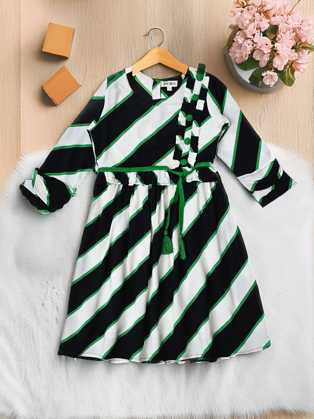 

Bella Moda Girls Striped Cold-Shoulder Fit & Flare Dress, Green