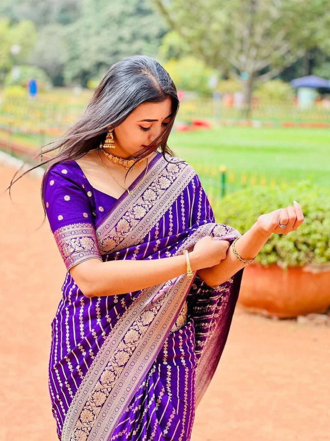 

Marziyaa Woven Design Banarasi Saree, Purple