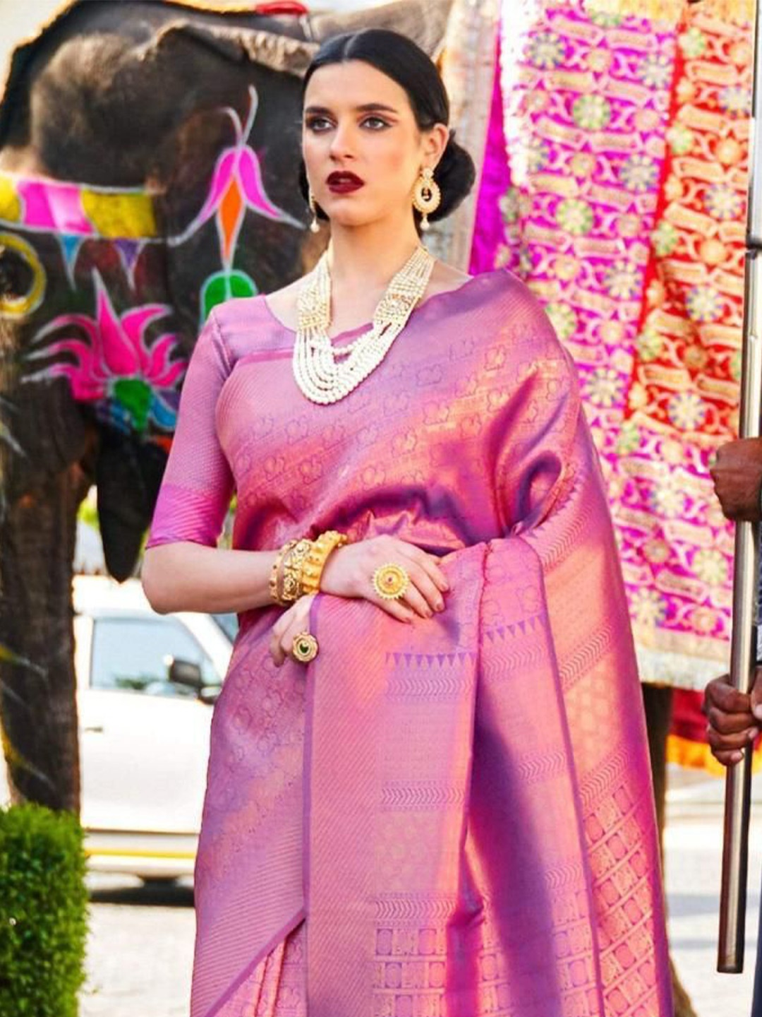 

Marziyaa Woven Design Zari Banarasi Saree, Purple