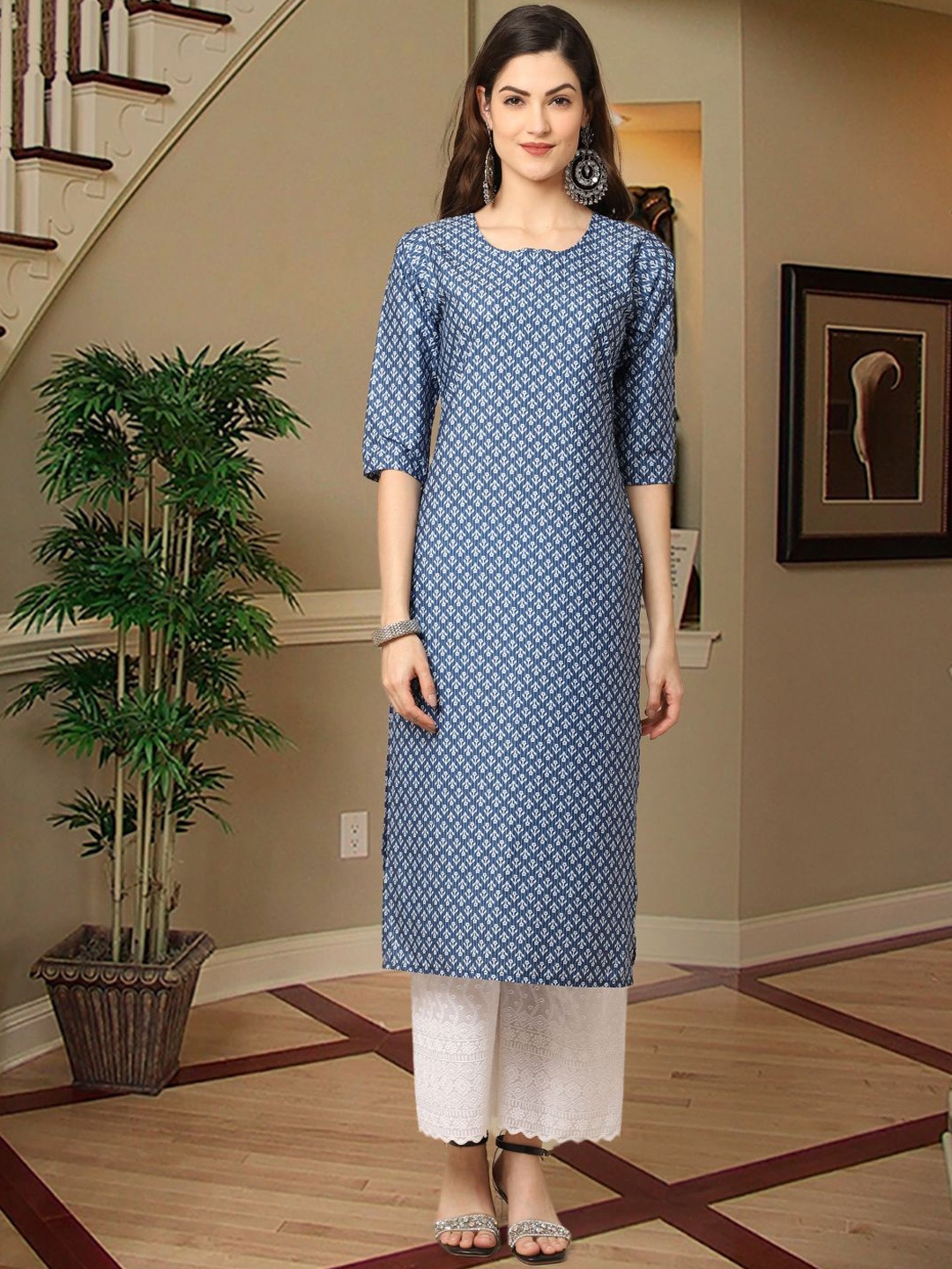 

7Threads Ethnic Motifs Printed Round Neck Crepe Straight Kurta, Blue