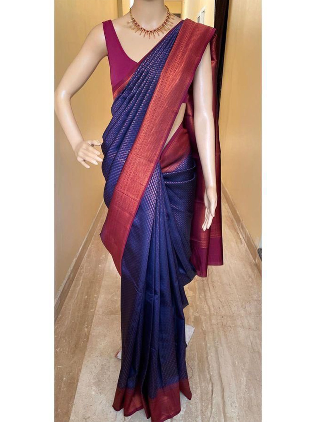 

Marziyaa Woven Design Zari Banarasi Saree, Navy blue