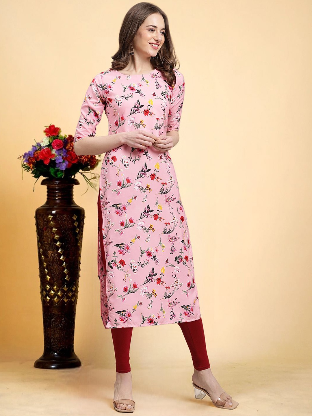 

7Threads Floral Printed Straight Crepe Kurta, Pink