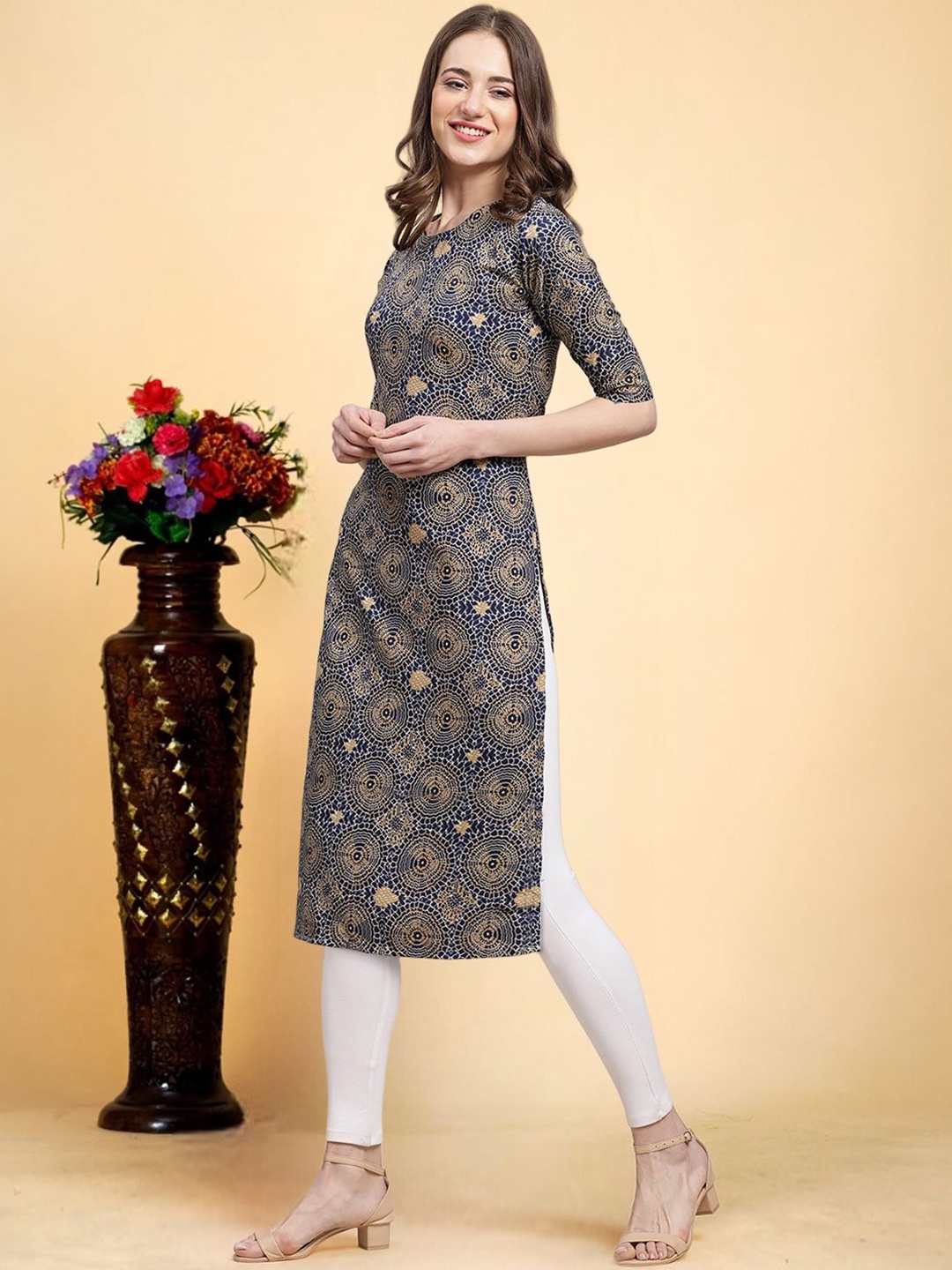

7Threads Floral Printed Floral Crepe Straight Kurta, Blue