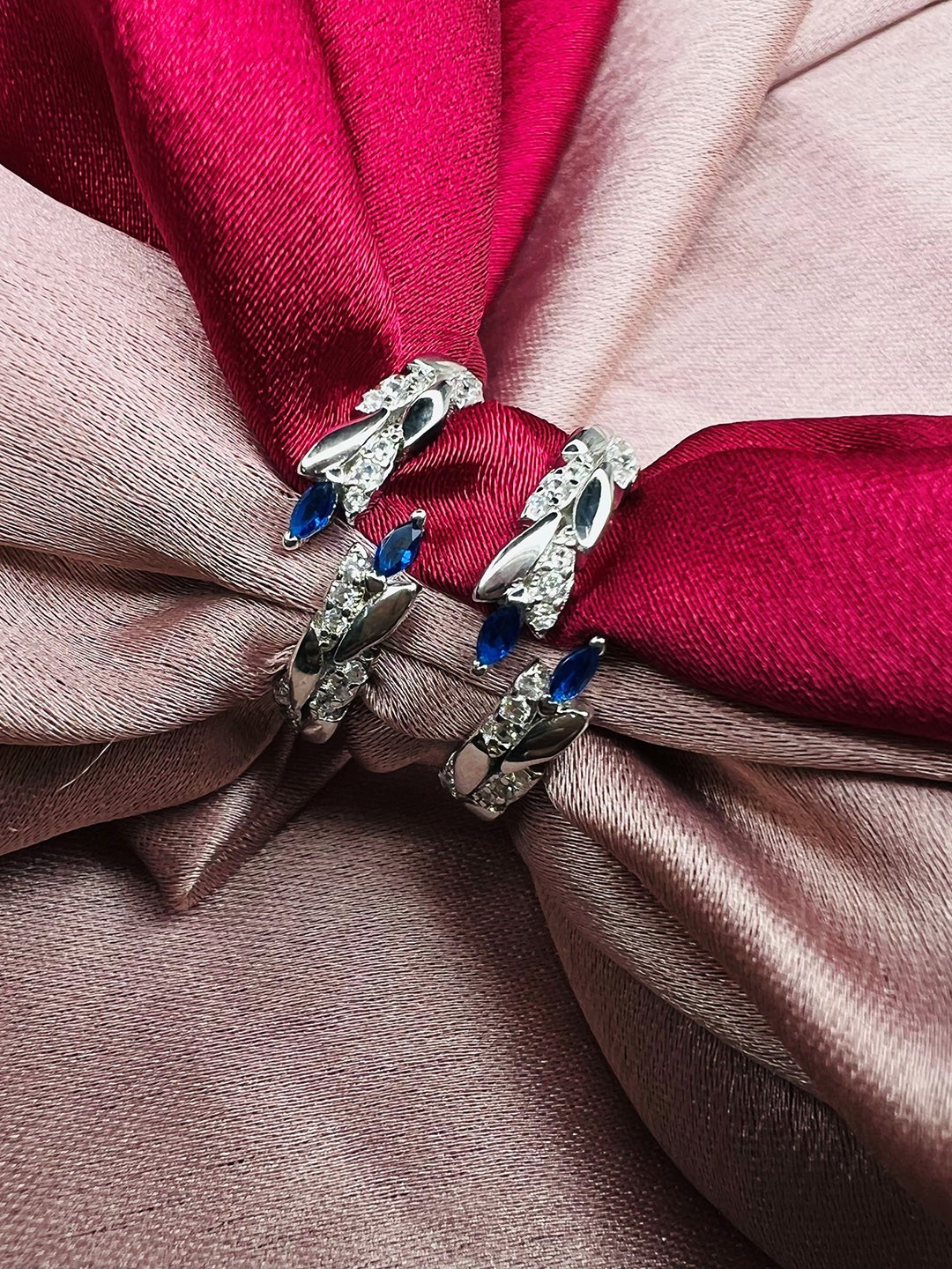 

Arte Jewels Set Of 2 92.5 Sterling Silver Stone Studded Toe Rings