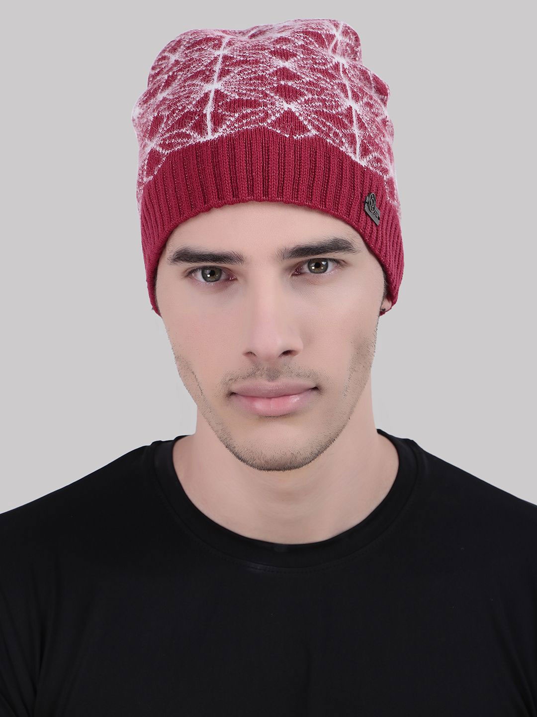 

WILD WEST Men Self Design Woollen Beanie, Red