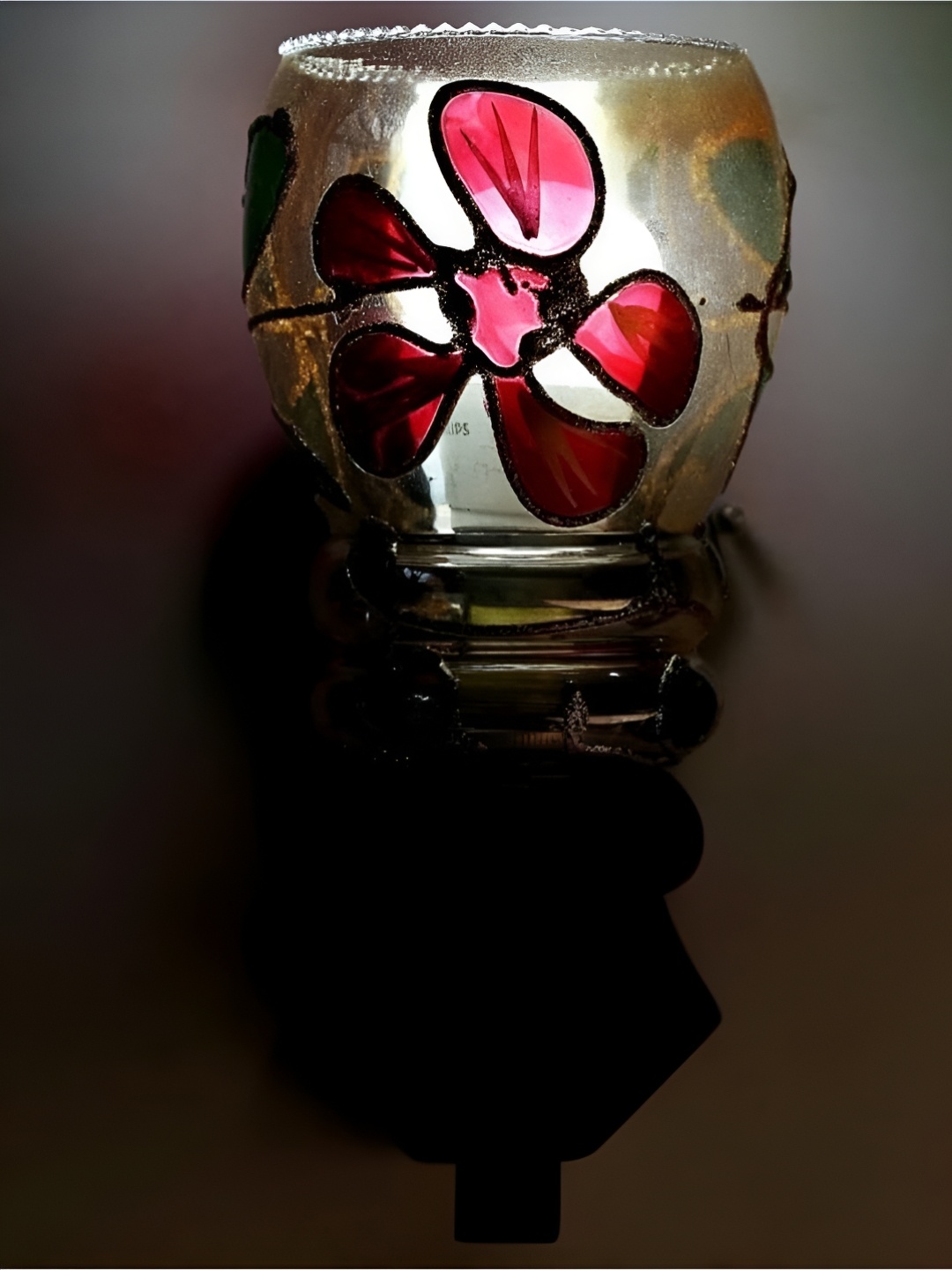 

Afast Brown & Red Wood Frustum Shaped Wall Lamp