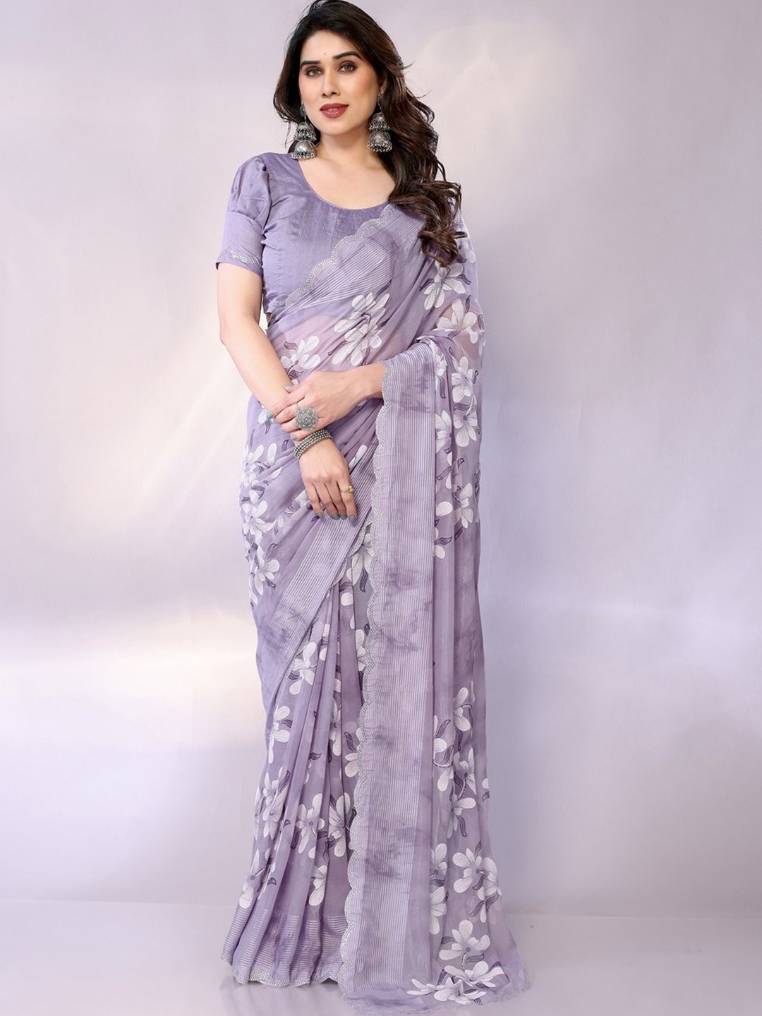 

FABMORA Floral Embroidered Saree, Lavender