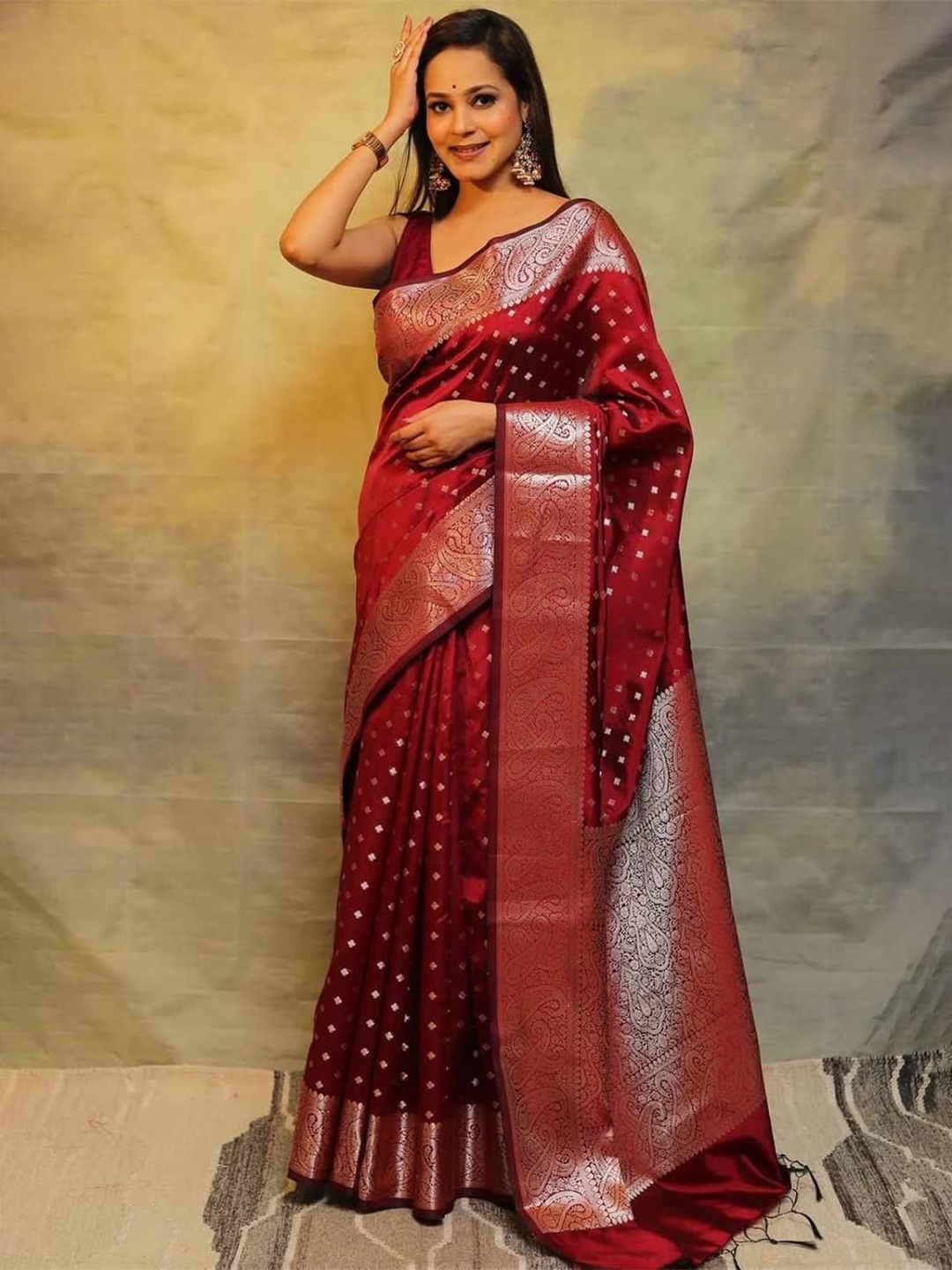 

Marziyaa Woven Design Zari Banarasi Saree, Maroon