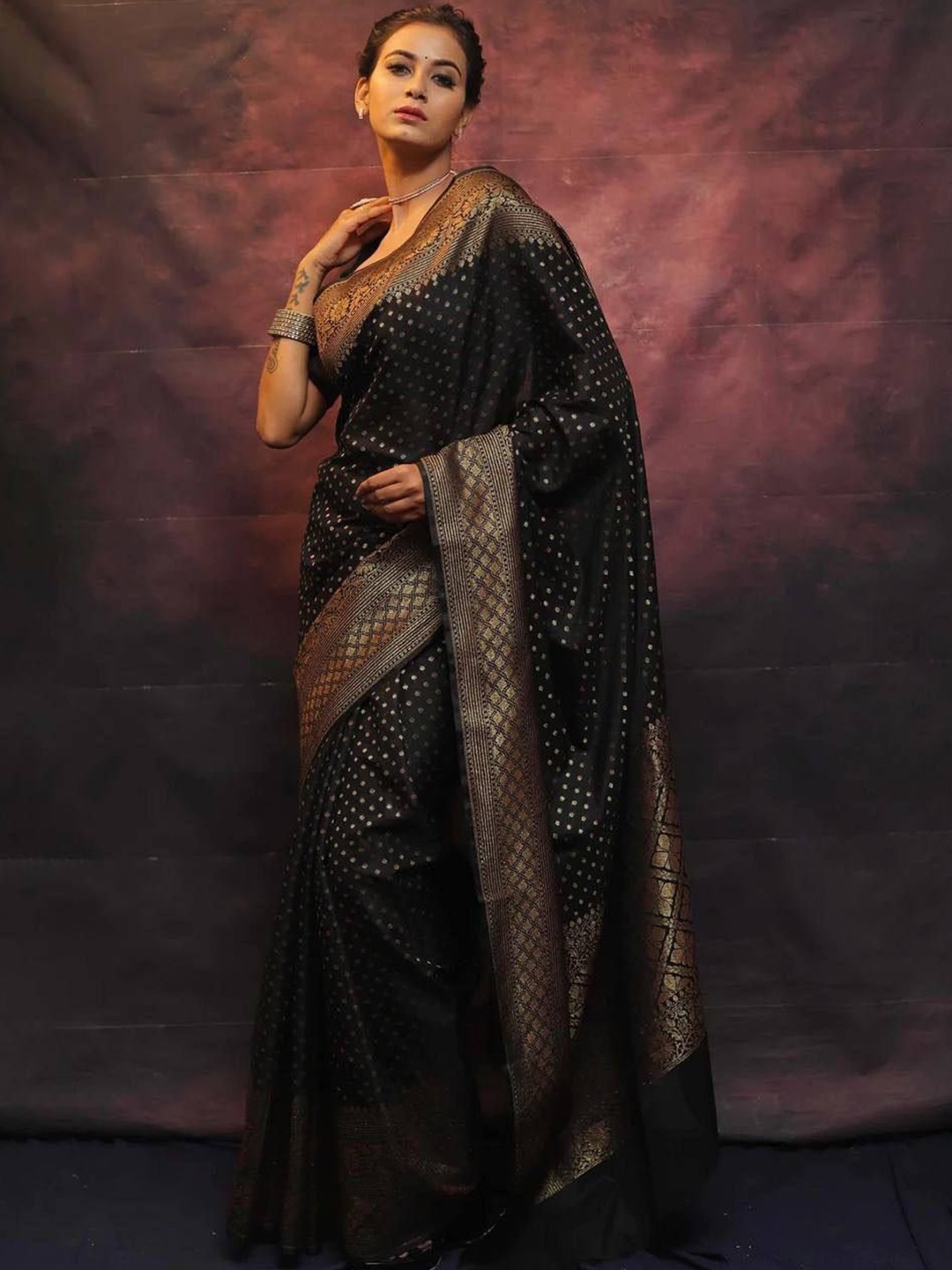 

Marziyaa Woven Design Zari Banarasi Saree, Black