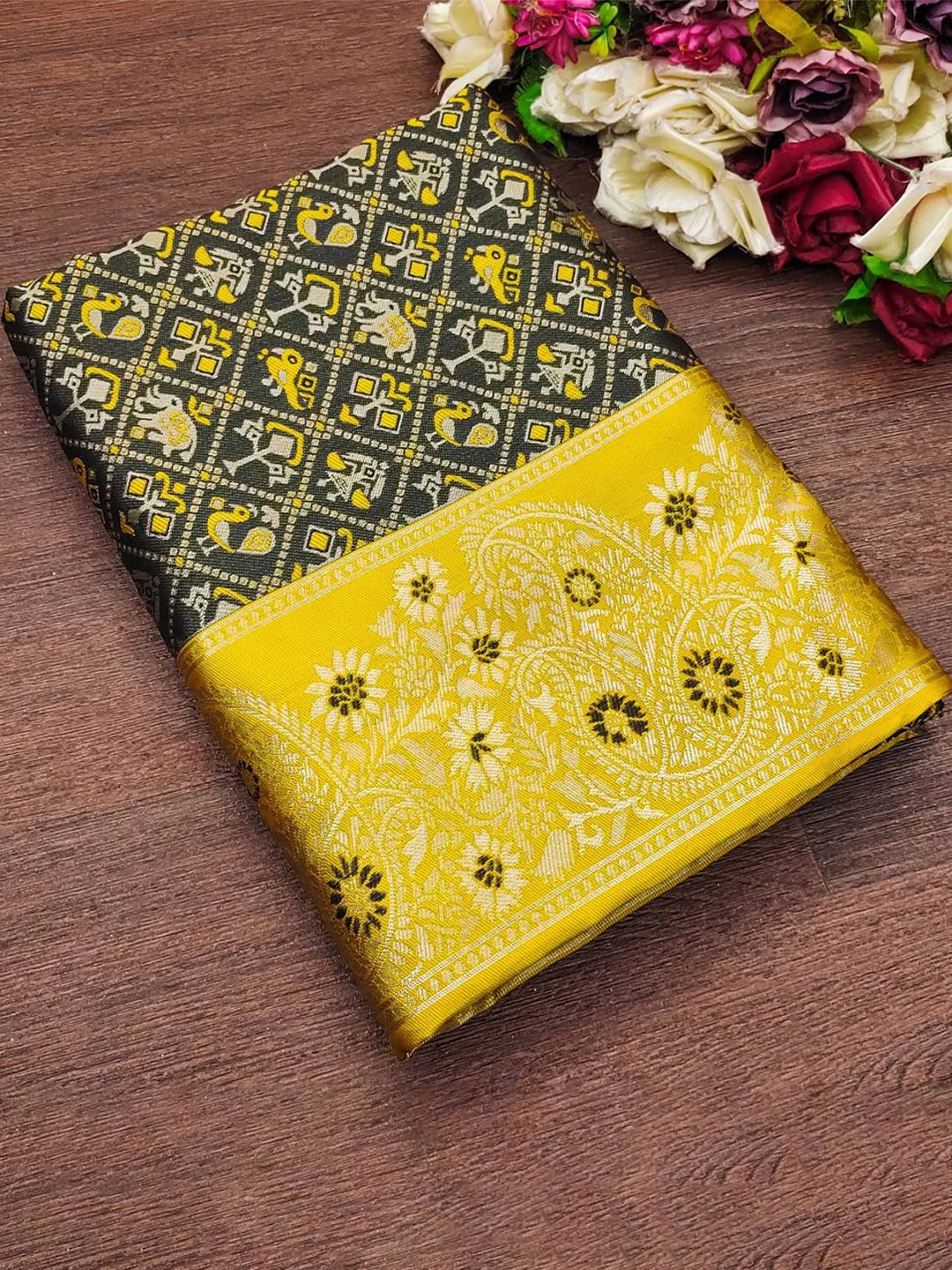 

Marziyaa Ethnic Motifs Zari Banarasi Saree, Mustard