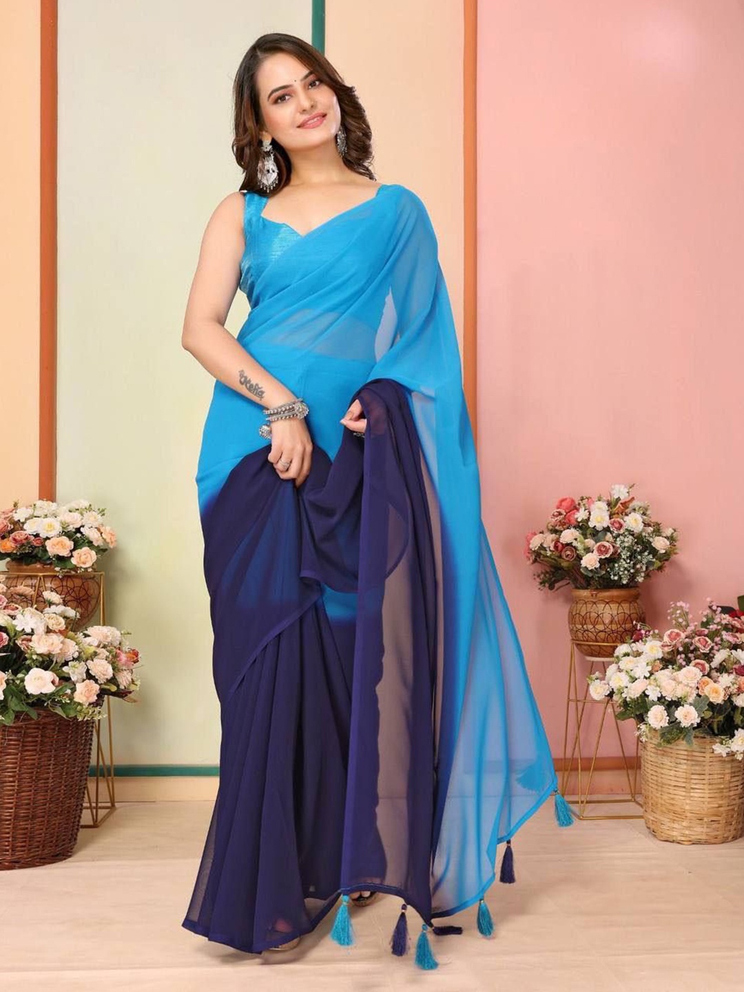 

Marziyaa Colourblocked Saree, Blue