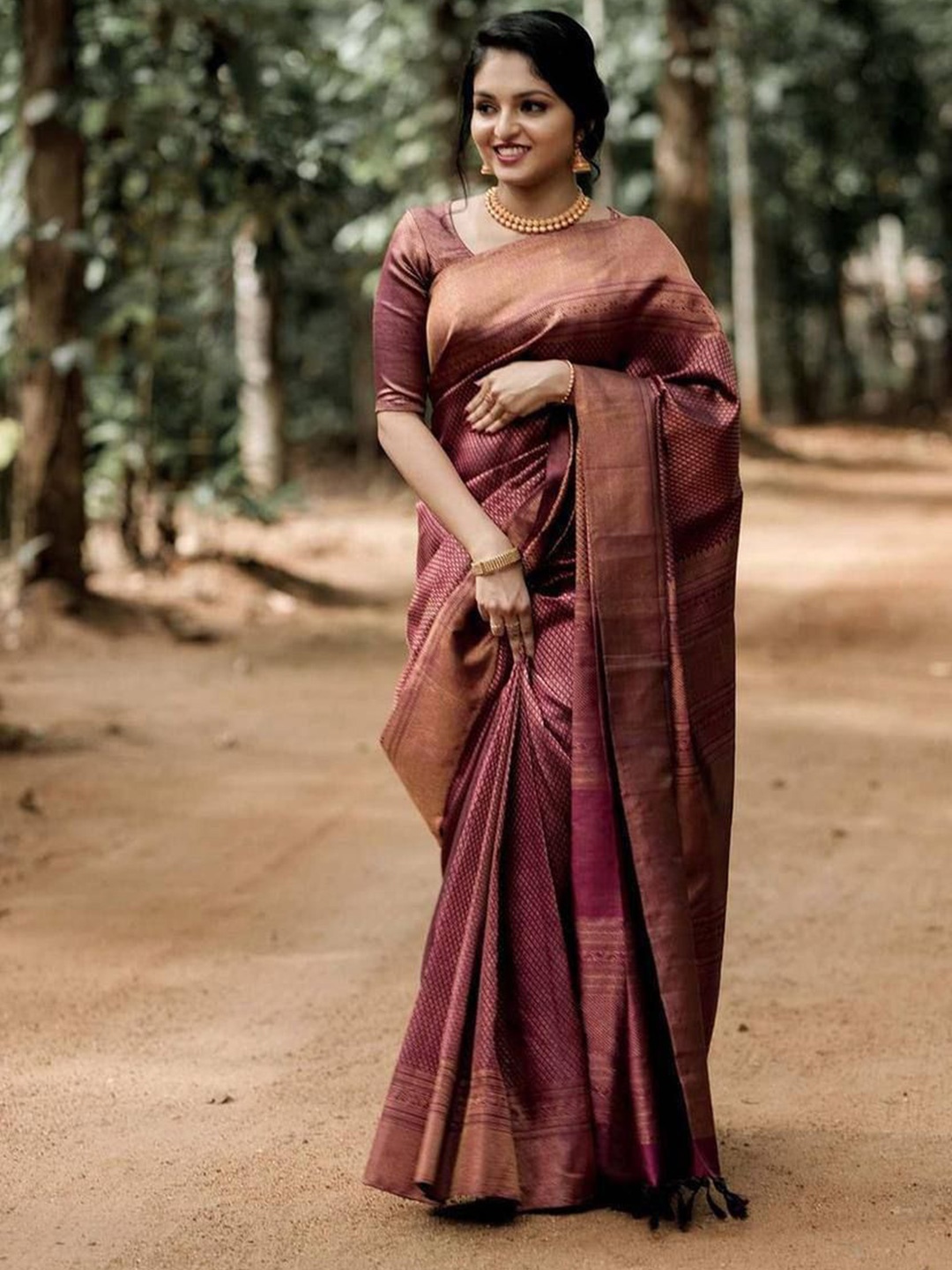 

Marziyaa Woven Design Zari Banarasi Saree, Maroon