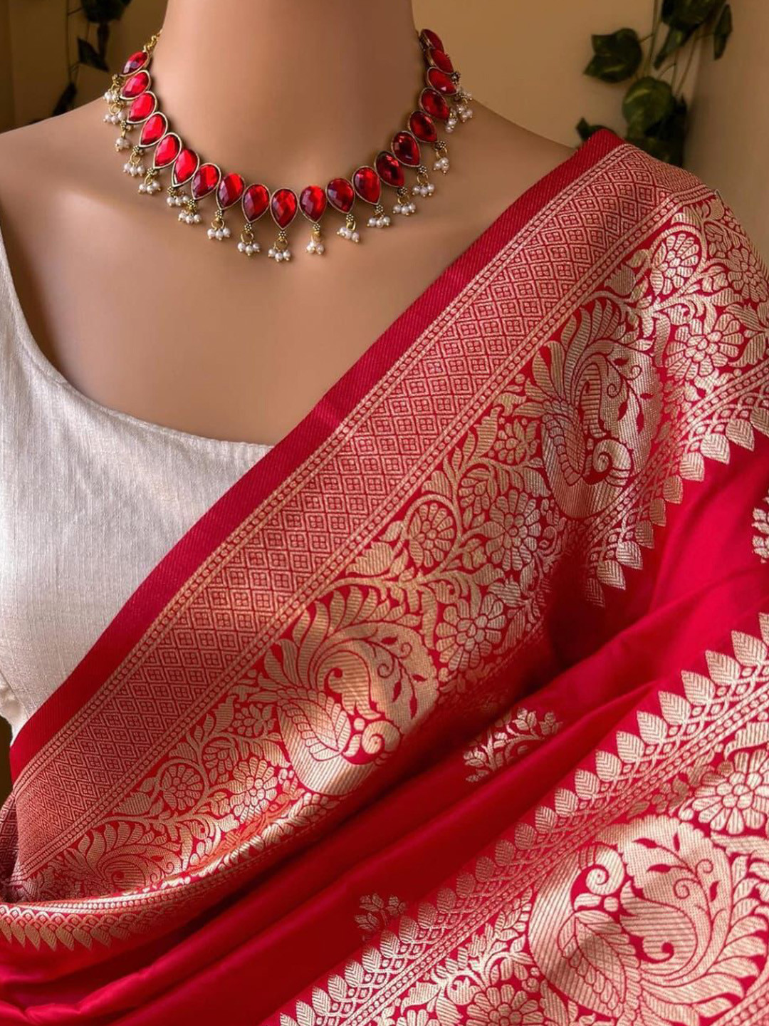 

Marziyaa Woven Design Zari Banarasi Saree, Red